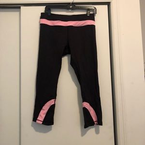 Lululemon crop- size 8